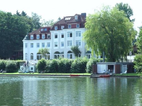 See Schlosshotel Am Kellersee Ойтин  Экстерьер фото