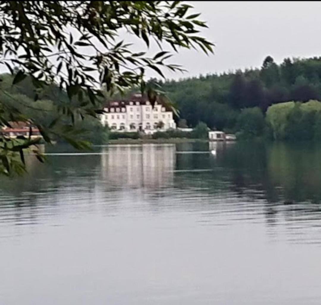 See Schlosshotel Am Kellersee Ойтин  Экстерьер фото